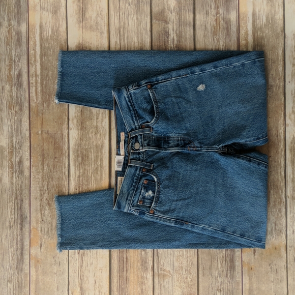 Levi's Wedgie High Rise Women's Jeans - Picture 3 of 9